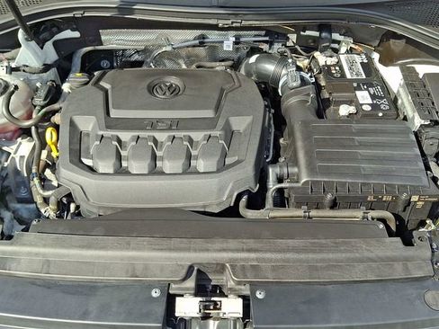 Used 2023 Volkswagen Tiguan SE image 28