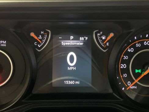 Used 2025 Jeep Gladiator Sport AWD/4WD image 30
