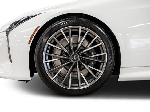 Used 2025 Lexus LC 500 Coupe image 17