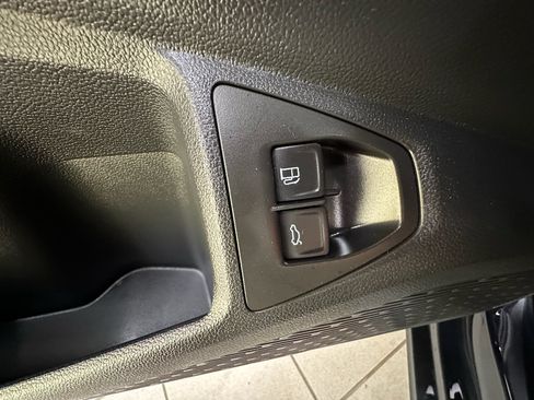 Used 2024 Volkswagen Jetta SE FWD image 25