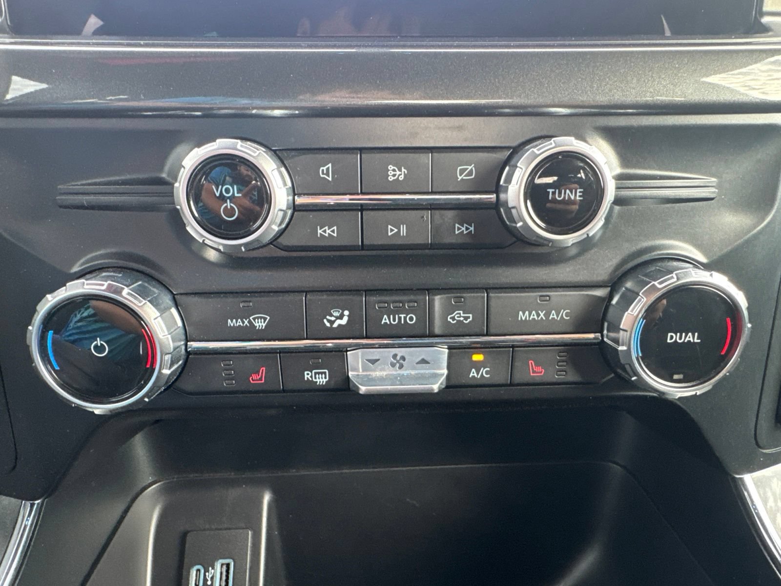 Certified 2023 Ford F150 XLT AWD/4WD image 23