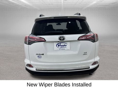 Used 2018 Toyota RAV4 LE w/ All Weather Liner Package AWD/4WD image 12