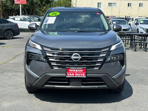 Used 2026 Nissan Rogue SV FWD image 12
