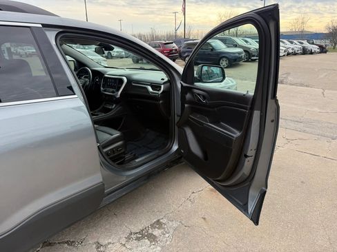 Used 2022 GMC Acadia SLT w/ Preferred Package AWD/4WD image 24