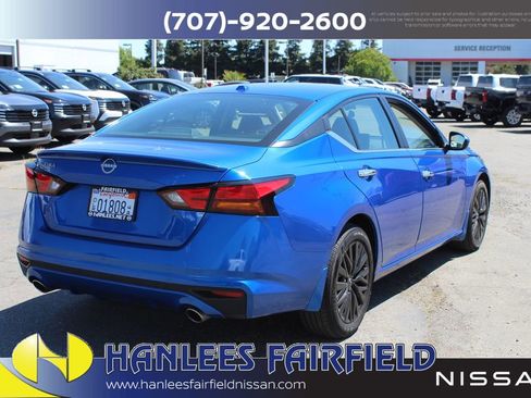 Used 2025 Nissan Altima 2.5 SV w/ SV Special Edition Package FWD image 7