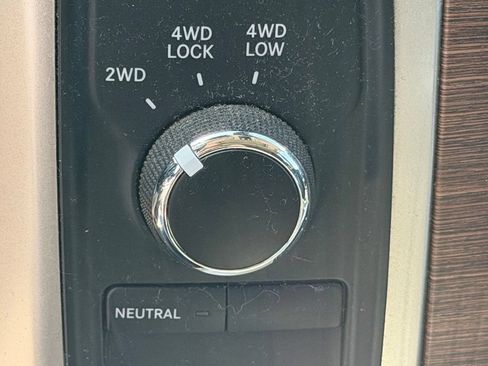 Used 2015 RAM 2500 Laramie w/ Protection Group AWD/4WD image 16