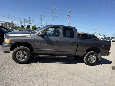 Used 2004 Dodge Ram 2500 Truck SLT w/ Trailer Tow Group AWD/4WD image 3