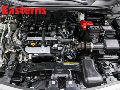 Used 2025 Nissan Versa SR w/ Trunk Package image 7