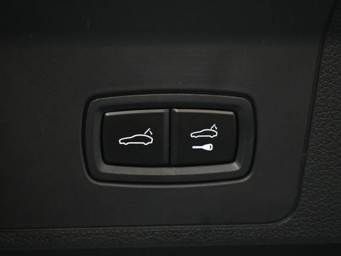 Certified 2026 Porsche Panamera 4 AWD/4WD image 33