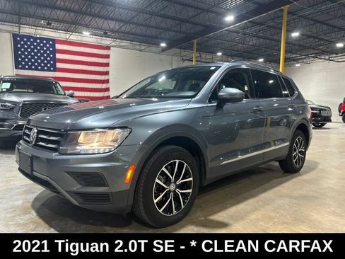 Used 2021 Volkswagen Tiguan SE FWD image 2