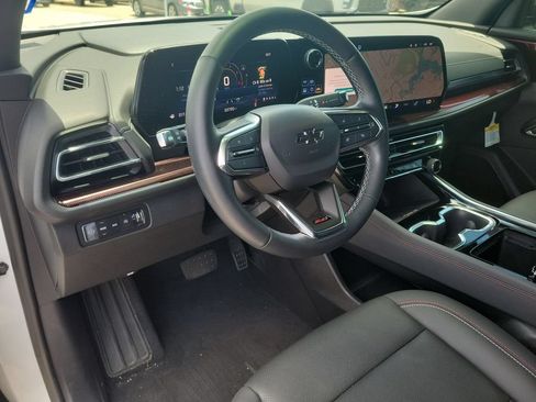 Certified 2024 Chevrolet Traverse Z71 AWD/4WD image 10