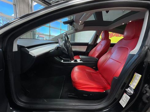 Used 2018 Tesla Model 3 Long Range image 11