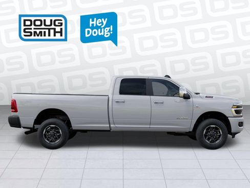New 2026 RAM 3500 Laramie AWD/4WD image 22