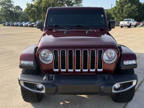 Used 2021 Jeep Gladiator Overland w/ Popular Equipment Package AWD/4WD image 3