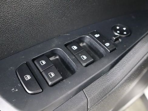 Used 2023 Kia Sportage LX FWD image 22