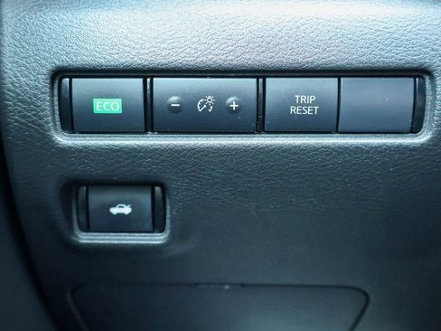 Used 2023 Nissan Sentra SV image 17