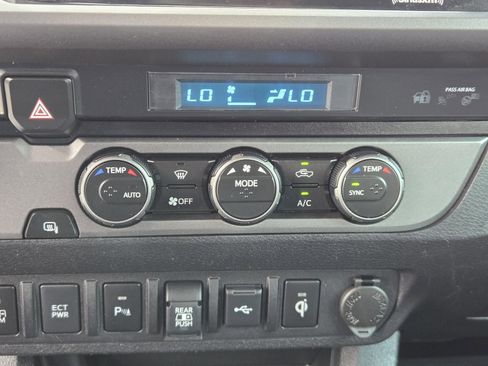 Used 2023 Toyota Tacoma TRD Off-Road w/ Technology Package RWD image 14