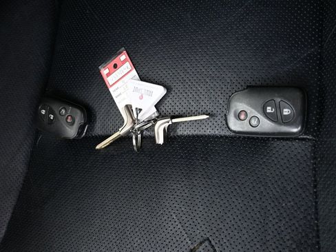 Used 2011 Lexus ES 350 FWD image 5