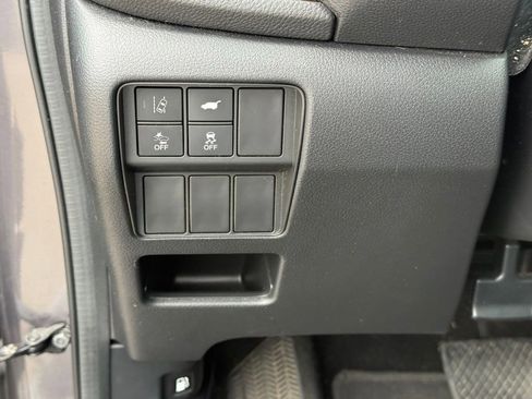 Used 2018 Honda CR-V EX-L image 16