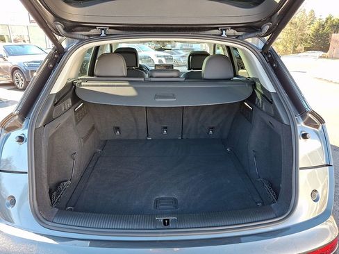 Used 2023 Audi Q5 2.0T Premium w/ Convenience Package image 29