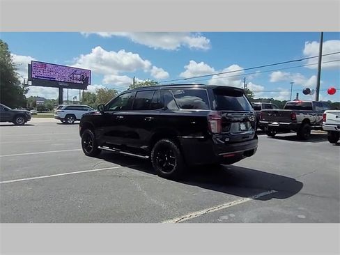 Used 2022 Chevrolet Tahoe Z71 image 27