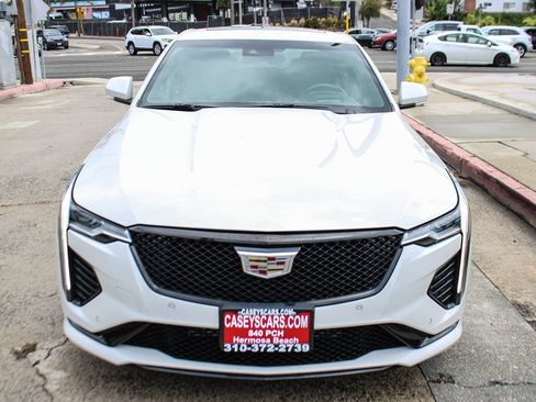 Used 2022 Cadillac CT4 V w/ Navigation Package RWD image 9