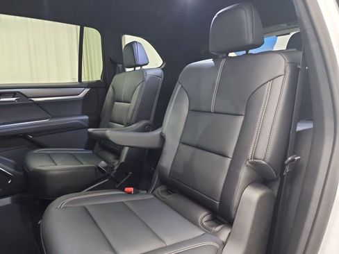 New 2026 GMC Acadia Elevation w/ Black Edition image 30