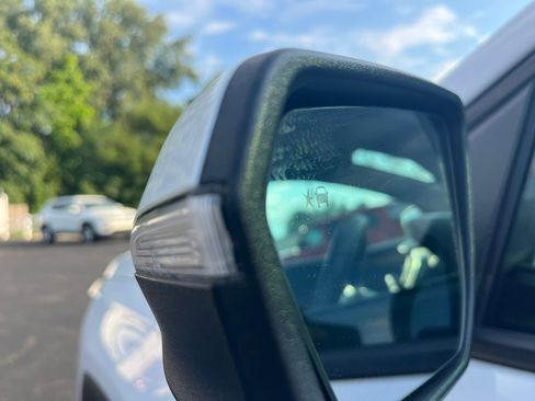 Used 2022 GMC Terrain SLE w/ Driver Convenience Package image 34