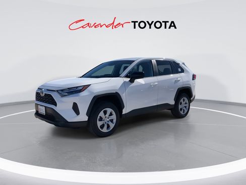 Certified 2025 Toyota RAV4 LE image 4