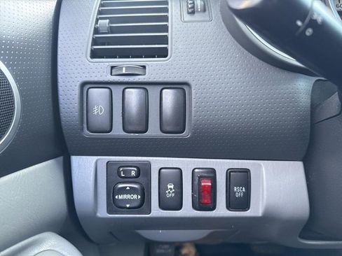 Used 2011 Toyota Tacoma 4x4 Double Cab image 12