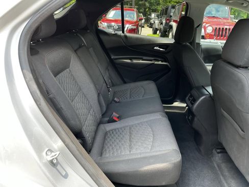 Used 2021 Chevrolet Equinox LT AWD/4WD image 25