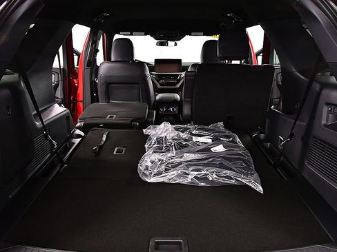 New 2026 Ford Explorer ST-Line AWD/4WD image 32