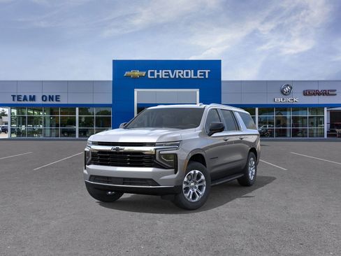 New 2026 Chevrolet Suburban LS image 32