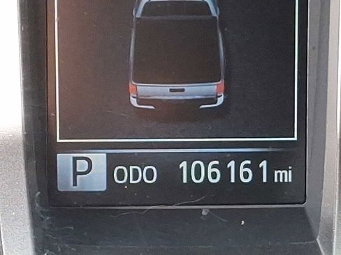 Used 2016 Toyota Tacoma SR5 w/ SR5 Appearance Package (SN) image 19