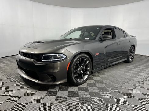 Certified 2022 Dodge Charger Scat Pack w/ Plus Group image 3