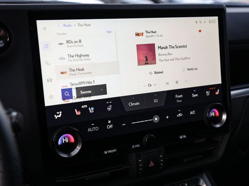 Used 2025 Lexus GX 550 w/ Accessory Package (2T) image 41