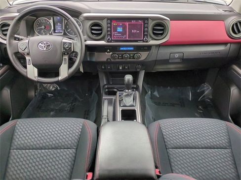 Used 2022 Toyota Tacoma SR5 image 15