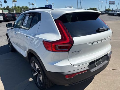 Certified 2026 Volvo XC40 B5 Plus AWD/4WD image 8