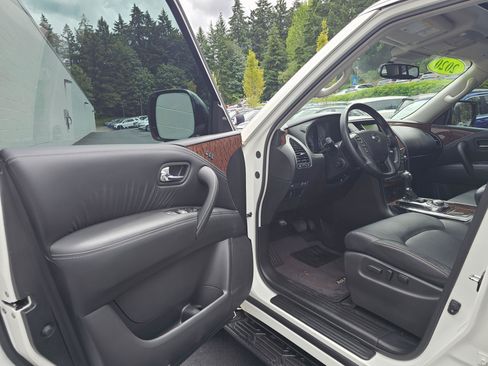 Used 2020 Nissan Armada SL w/ Premium Package AWD/4WD image 21