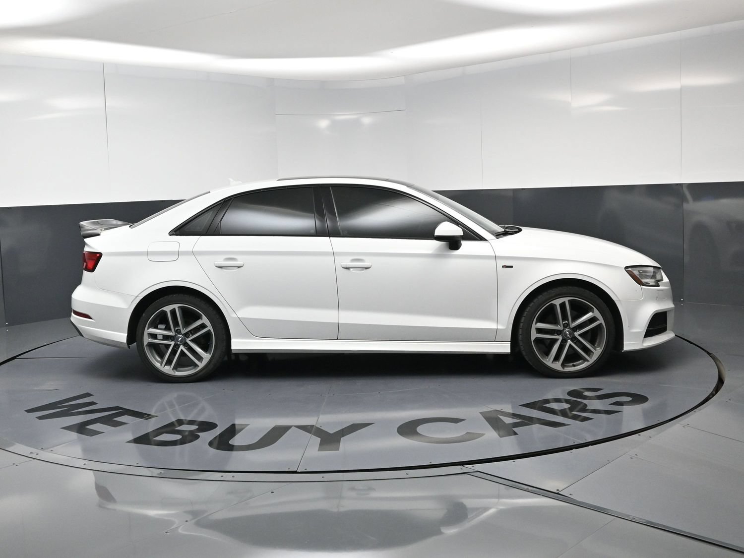 Used 2018 Audi A3 2.0T Premium Plus w/ Premium Plus Package FWD image 10