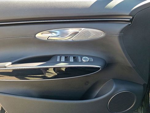 Used 2025 Genesis GV70 2.5T image 13