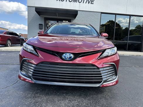 Used 2021 Toyota Camry LE w/ Cold Weather Package FWD image 5