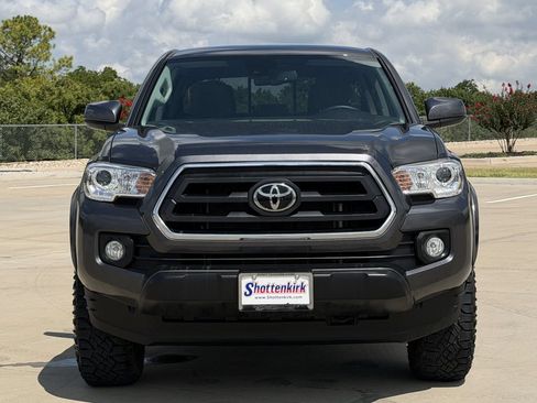 Used 2023 Toyota Tacoma SR5 RWD image 7