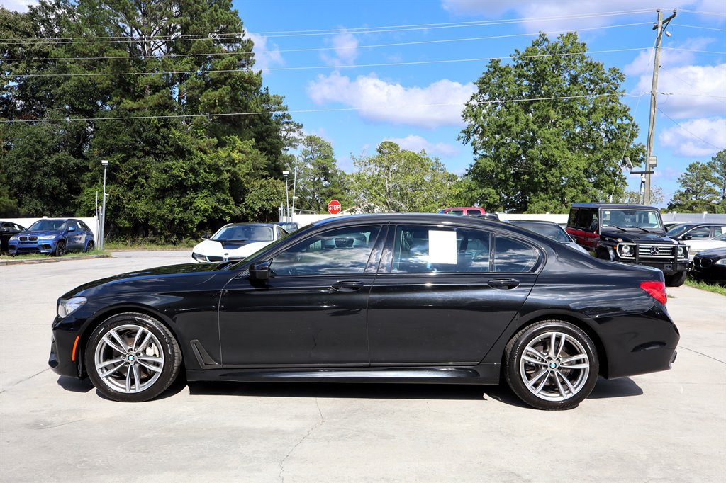 Used 2019 BMW 740i w/ Executive Package RWD image 4
