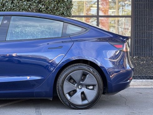 Used 2023 Tesla Model 3 Standard Range image 11