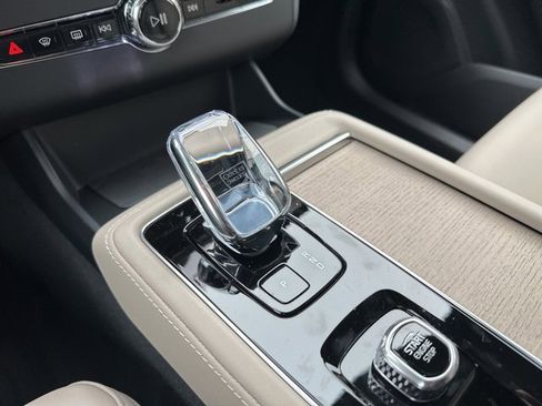New 2026 Volvo XC90 T8 Plus image 14