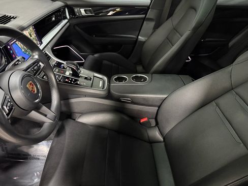 Used 2023 Porsche Panamera 4 Platinum Edition AWD/4WD image 18