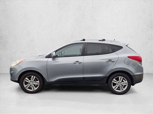 Used 2011 Hyundai Tucson GLS w/ Navigation Pkg 2 AWD/4WD image 8