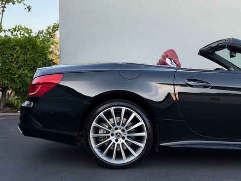 Used 2019 Mercedes-Benz SL 450 image 4