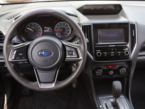 Used 2018 Subaru Crosstrek 2.0i AWD/4WD image 13